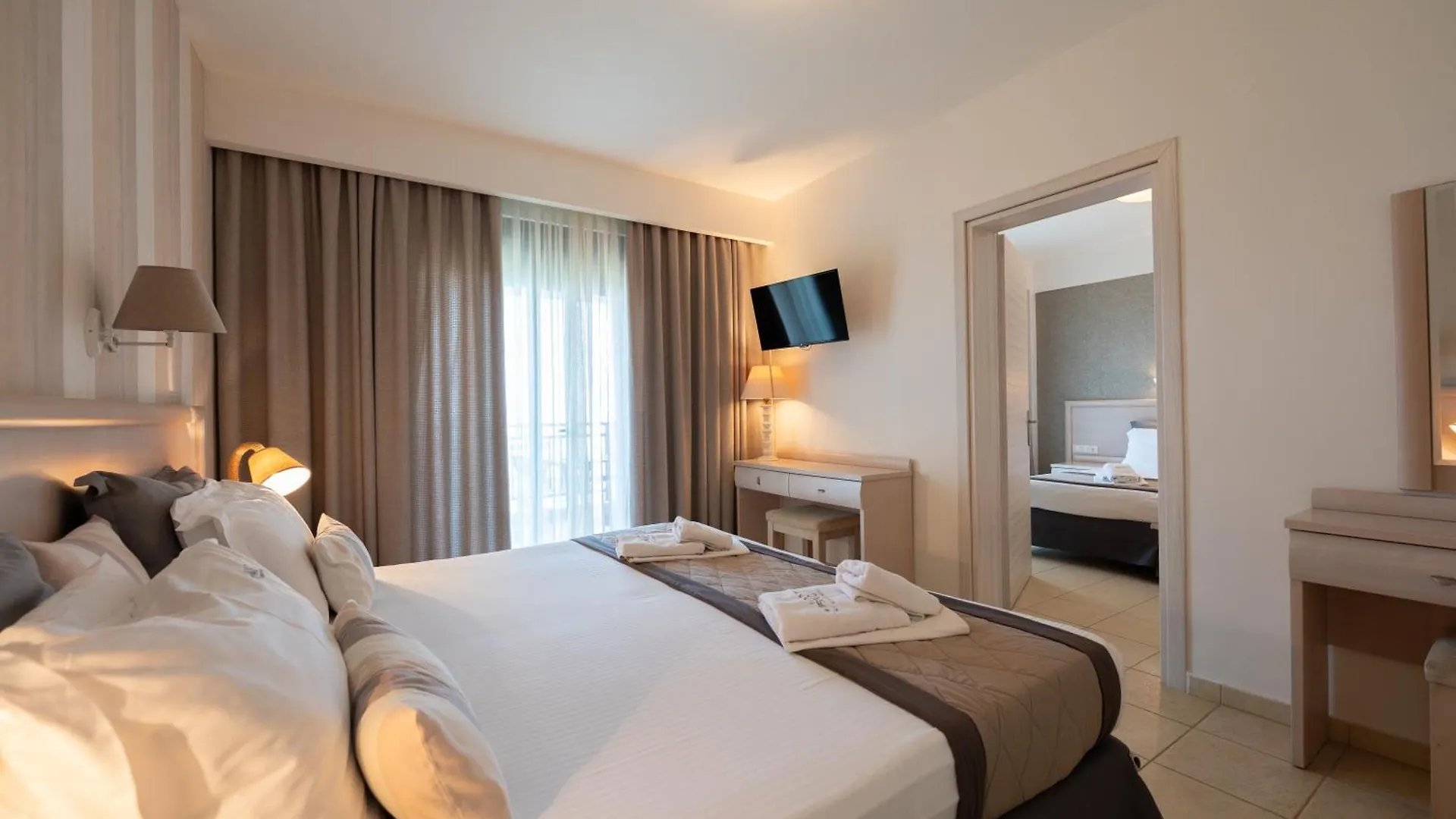 ** Hotel de apartamente Hotel Areti Neos Marmaras Grecia